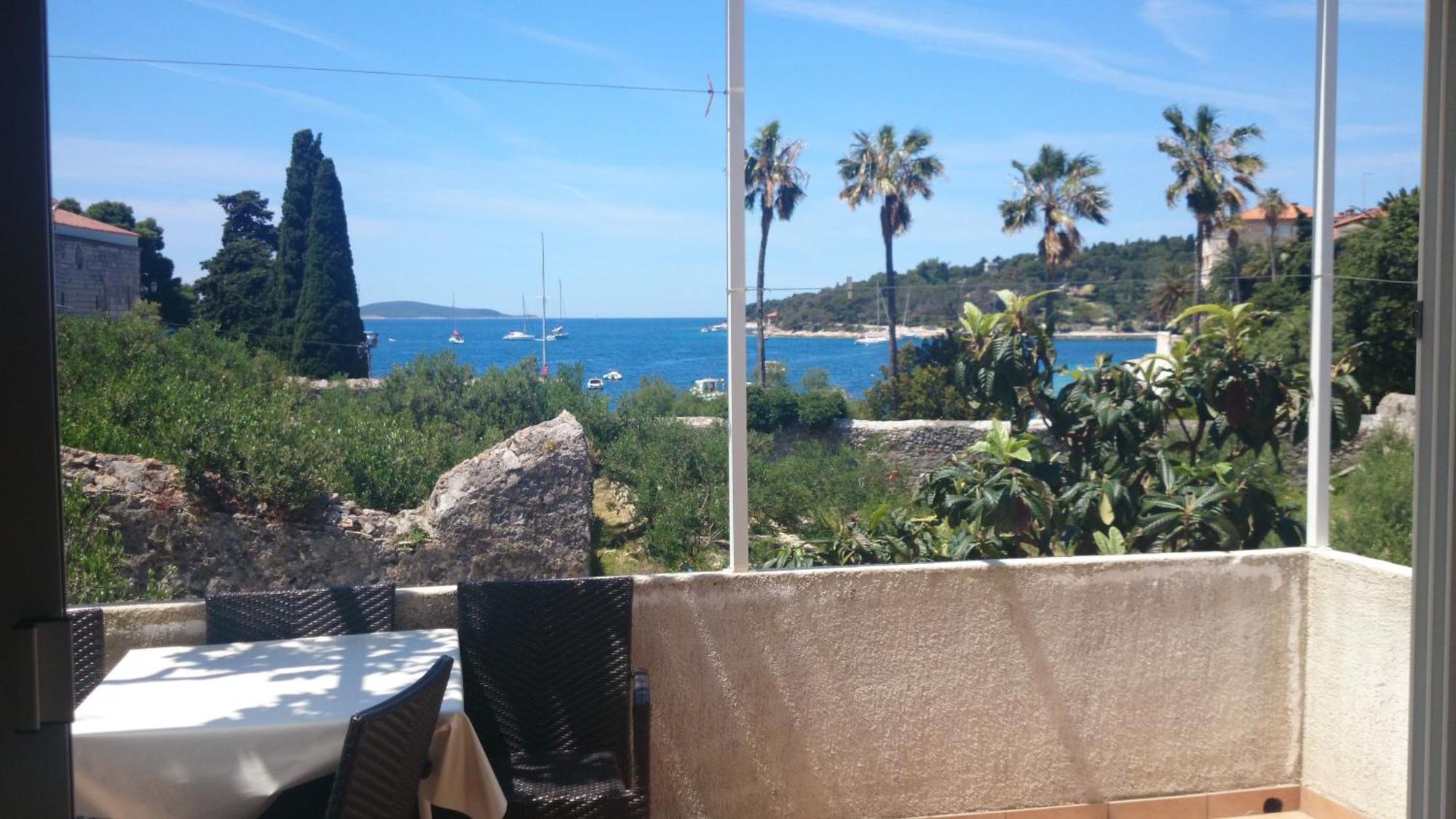 Apartments Grgo Hvar Town Quarto foto