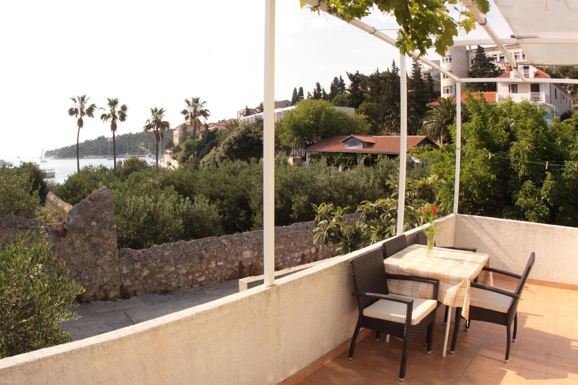 Apartments Grgo Hvar Town Quarto foto